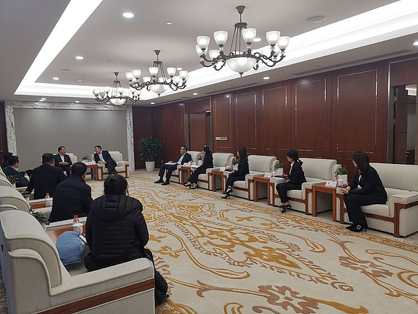  高新金控董事长杜万坤带队拜访北京银行西安分行