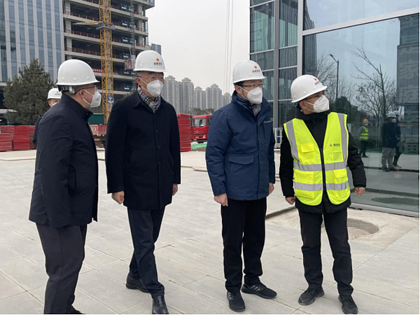 黑料网
总经理胡炘带队检查指导建设项目安全生产工作