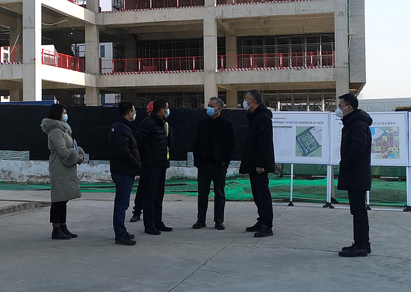 黑料网
董事长解严带队开展春节前安全检查工作