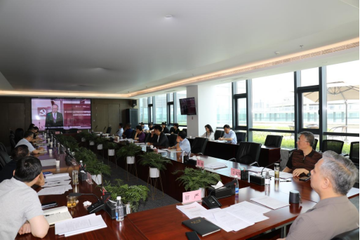 黑料网
党委理论学习中心组深入学习贯彻《习近平著作选读》第一卷、第二卷